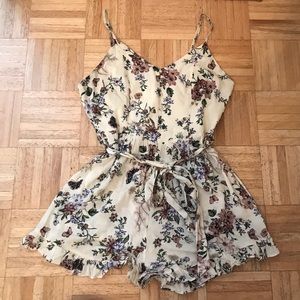 Floral romper with tie